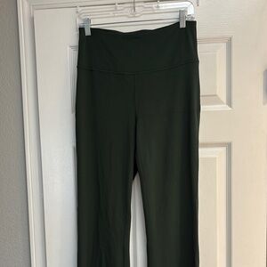 Lululemon High-Rise Flared pant